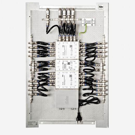 Fuba FMP 520 SL Multischalter-Paneel | Multischalter/Multiswitch 20 Teilnehmer, ein Satellit, komplett vormontiert auf Montageplatte mit Erdung/Potentialausgleich/Überspannungsschutz, EN/VDE-konform, erweiterbar
