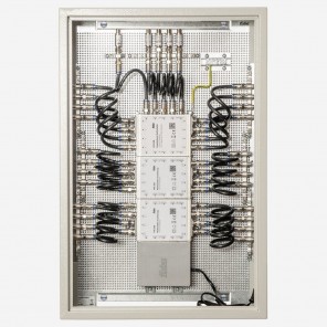 Fuba FMP 524 SL Multischalter-Paneel | Multischalter/Multiswitch 24 Teilnehmer, ein Satellit, komplett vormontiert auf Montageplatte mit Erdung/Potentialausgleich/Überspannungsschutz, EN/VDE-konform, erweiterbar